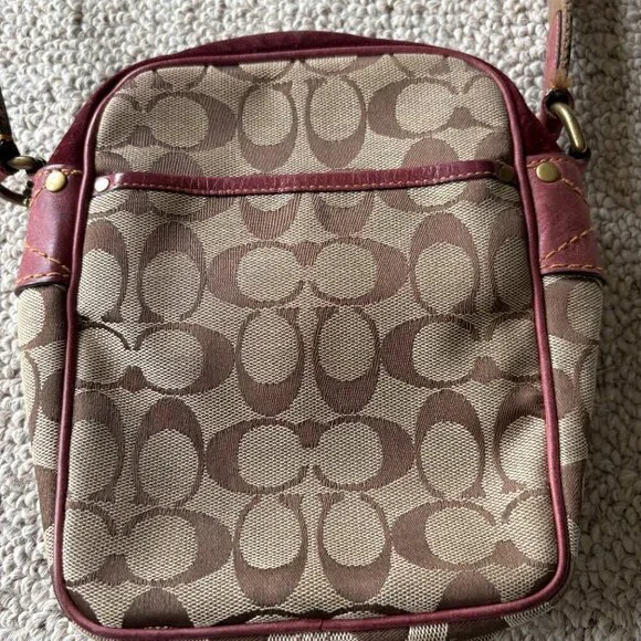 Coach Soho Crossbody Burgundy Suede Classic C Y2K Bag Hang Tag RARE Vintage - Picture 11 of 14